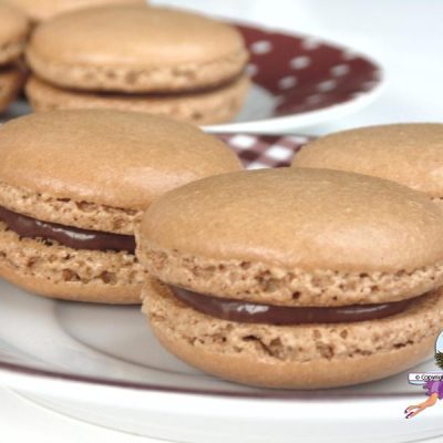 Macarons café et trois chocolats