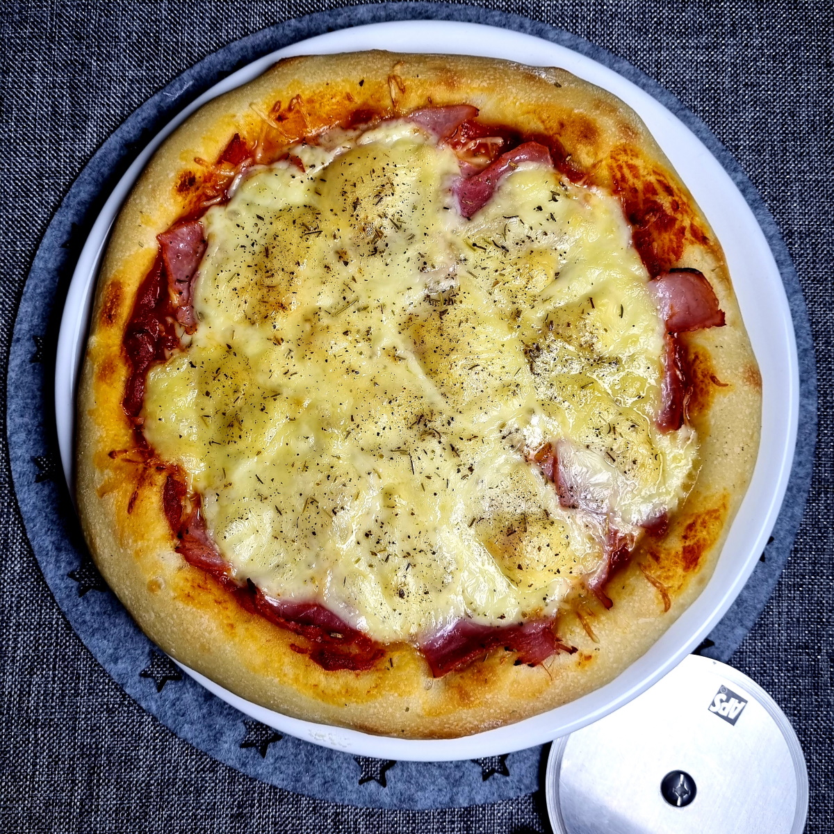 Pizza raclette moelleuse