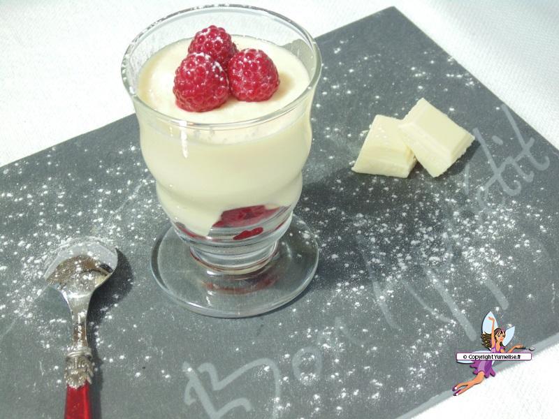 Mousse au chocolat blanc et aux framboises - Yumelise - recettes de cuisine