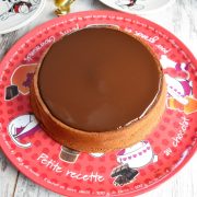 gâteau au chocolat avec glaçage