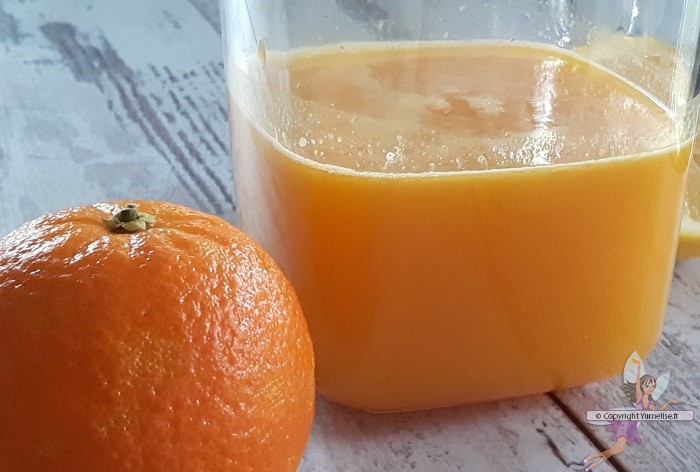 Jus d'orange à l'extracteur de jus