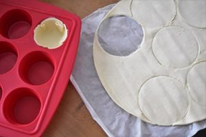 cercles de pâte feuilletée des pâtés de Pâques