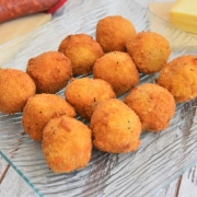 croquetas avec chorizo et fromage