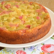 LE gâteau à la rhubarbe