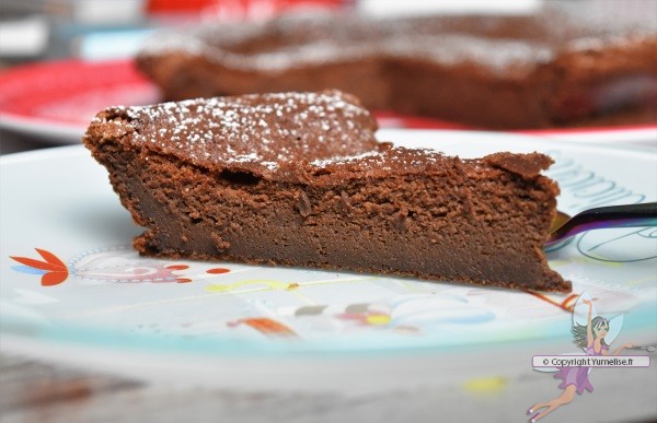 part du gâteau au chocolat à la crème