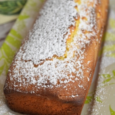 cake au citron vert et aux jaunes d'oeufs cuit