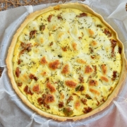 tarte aux légumes, curry et mozzarella