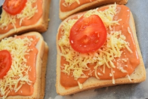 croque béchamel, chorizo, fromage, tomate