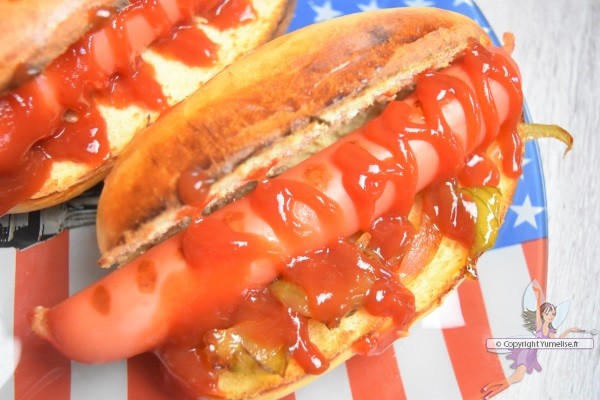 hot dog américain