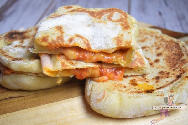 pains farcis gouda et sauce tomate