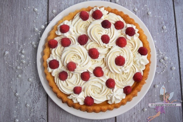 tarte avec chantilly au mascarpone et framboises