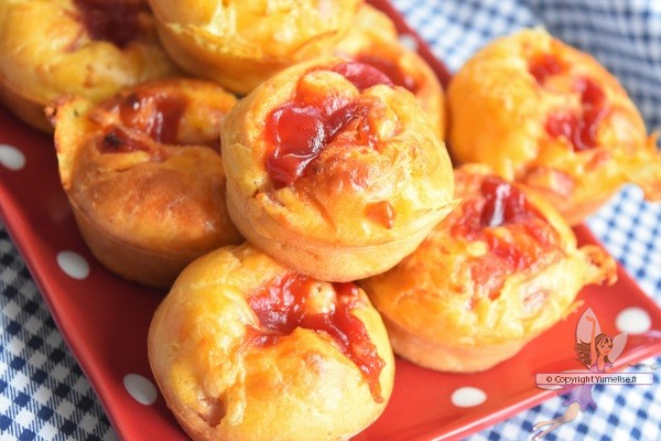 petits cakes aux knacki, fromage et ketchup