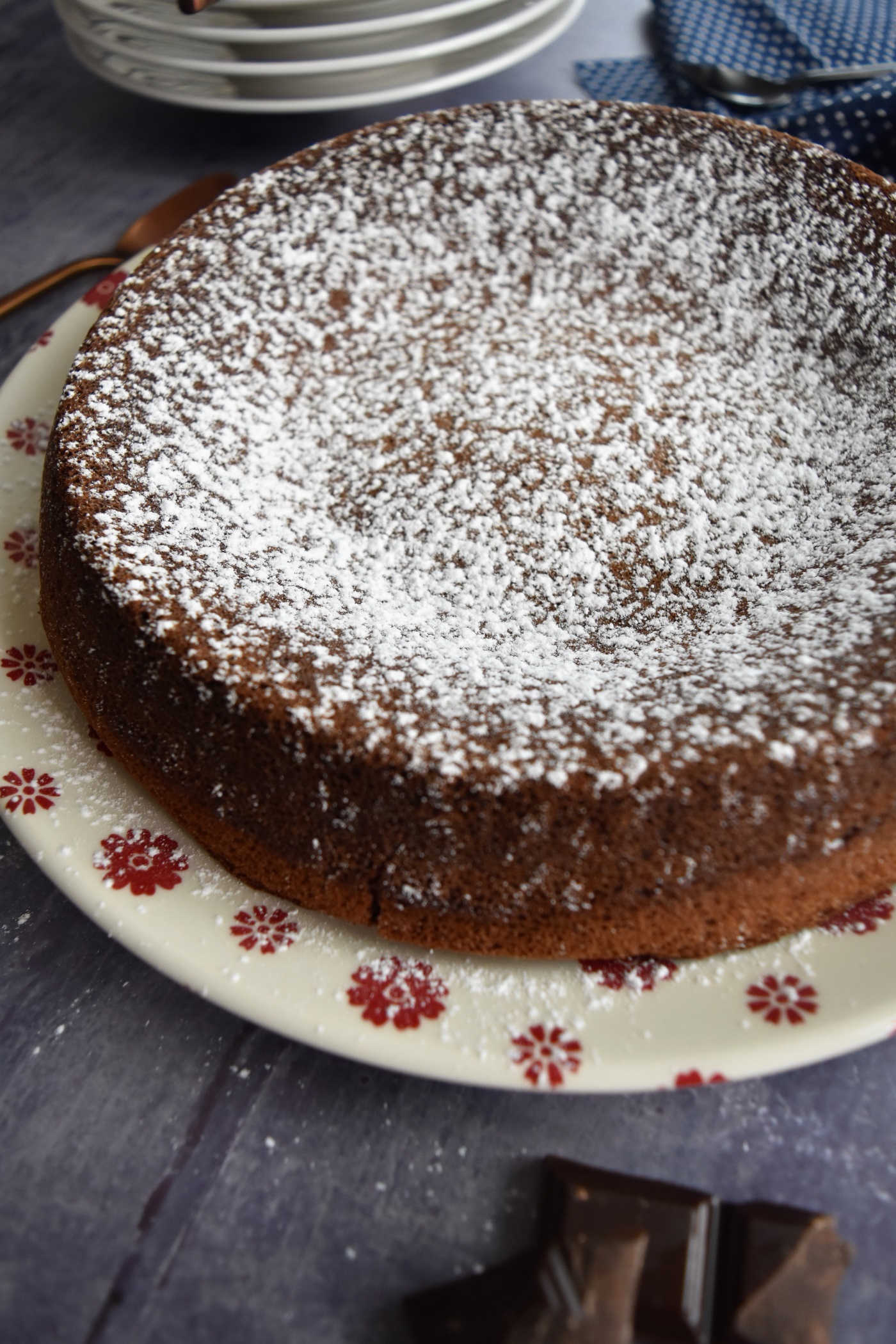 gâteau chocolat noisette avec sucre glace