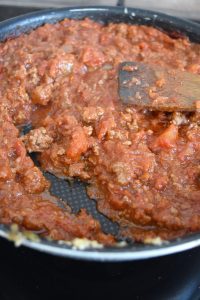 préparation à la viande hachée et tomate