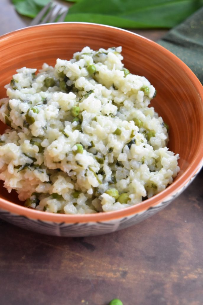 Risotto à l'ail des ours et petits pois