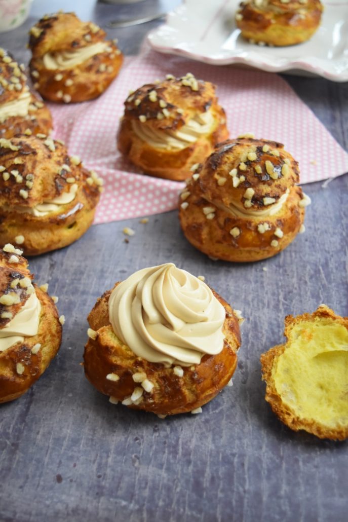 Choux à la crème pralinée