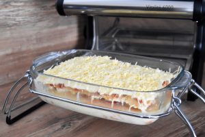 Préparation des lasagnes au poulet