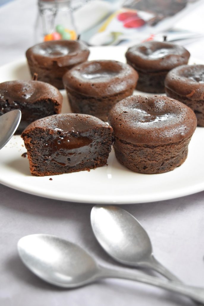 Mini-cakes au chocolat noir cœur Kinder au cake factory - Recette