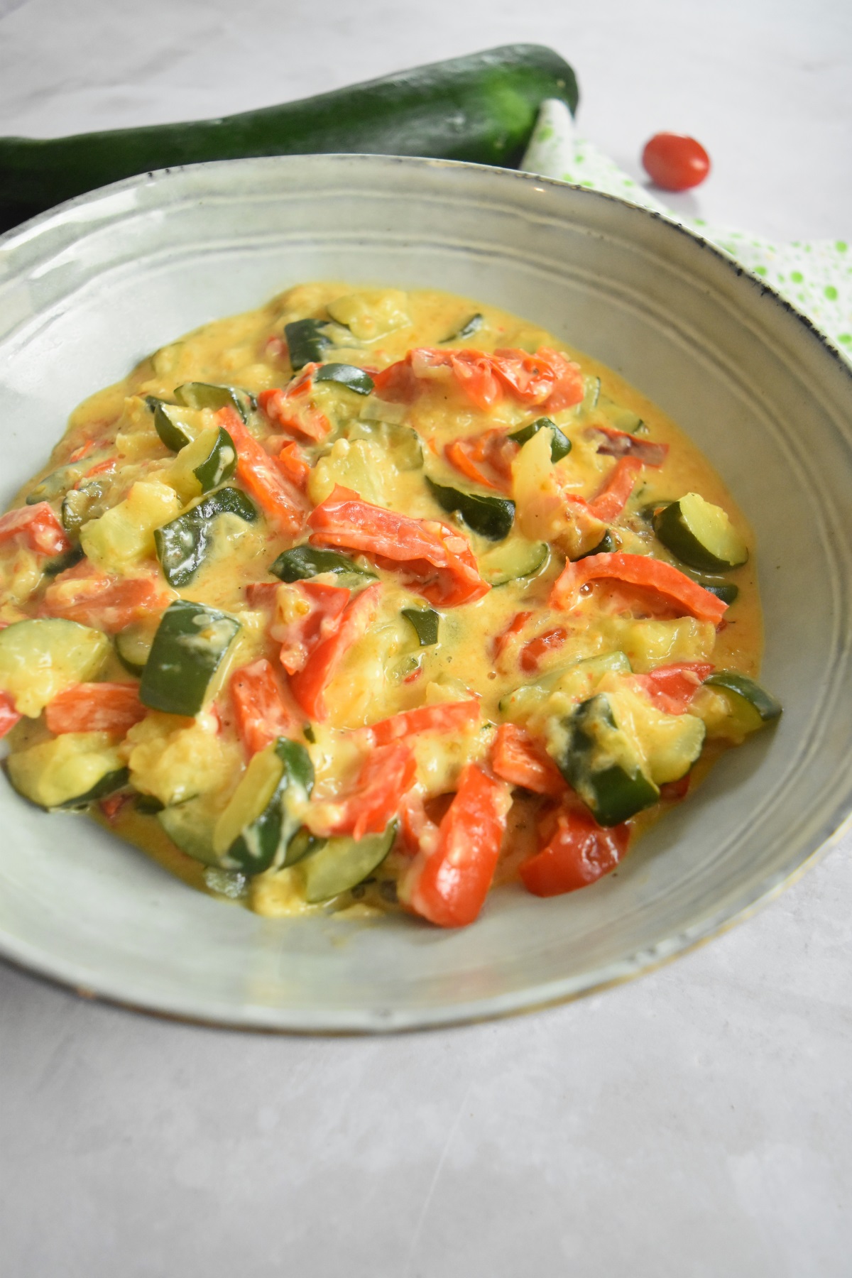 Courgettes Poivron Et Tomates Cerises A La Creme Recette D Ete