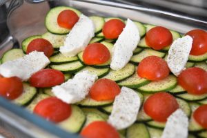 Courgettes, tomates cerises et mozzarella