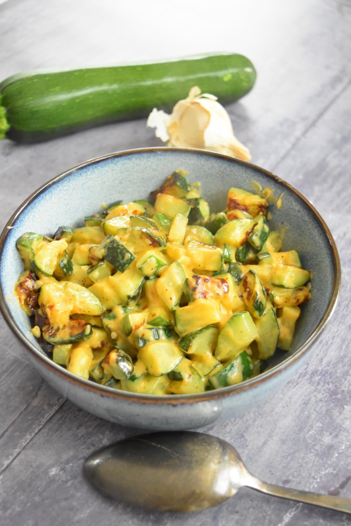 Poêlée de courgettes au cheddar