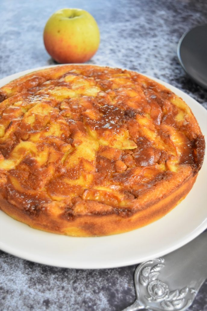 Gâteau aux pommes et caramel