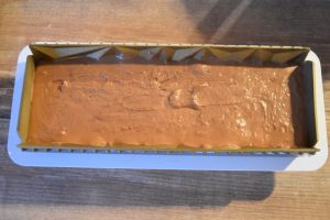 Préparation de la bûche à la mousse au chocolat