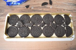 Préparation de la bûche oreo