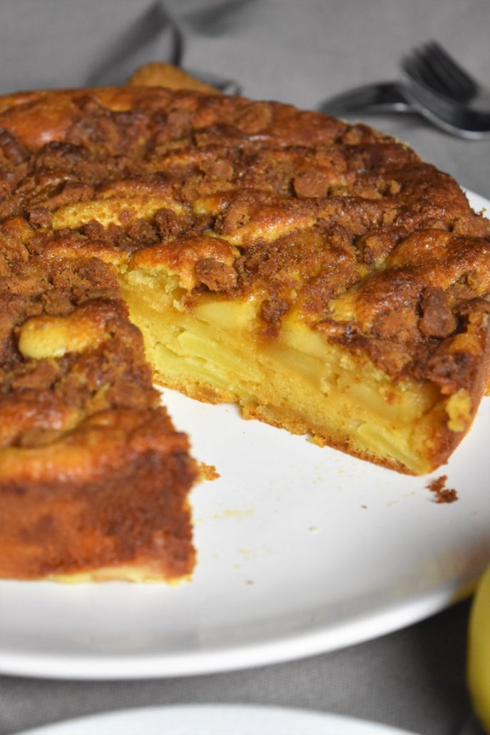 Gâteau aux pommes, caramel et spéculoos