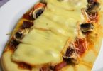 Pizza au fromage à raclette