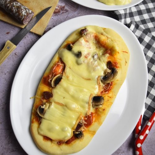 Pizza moelleuse à la raclette