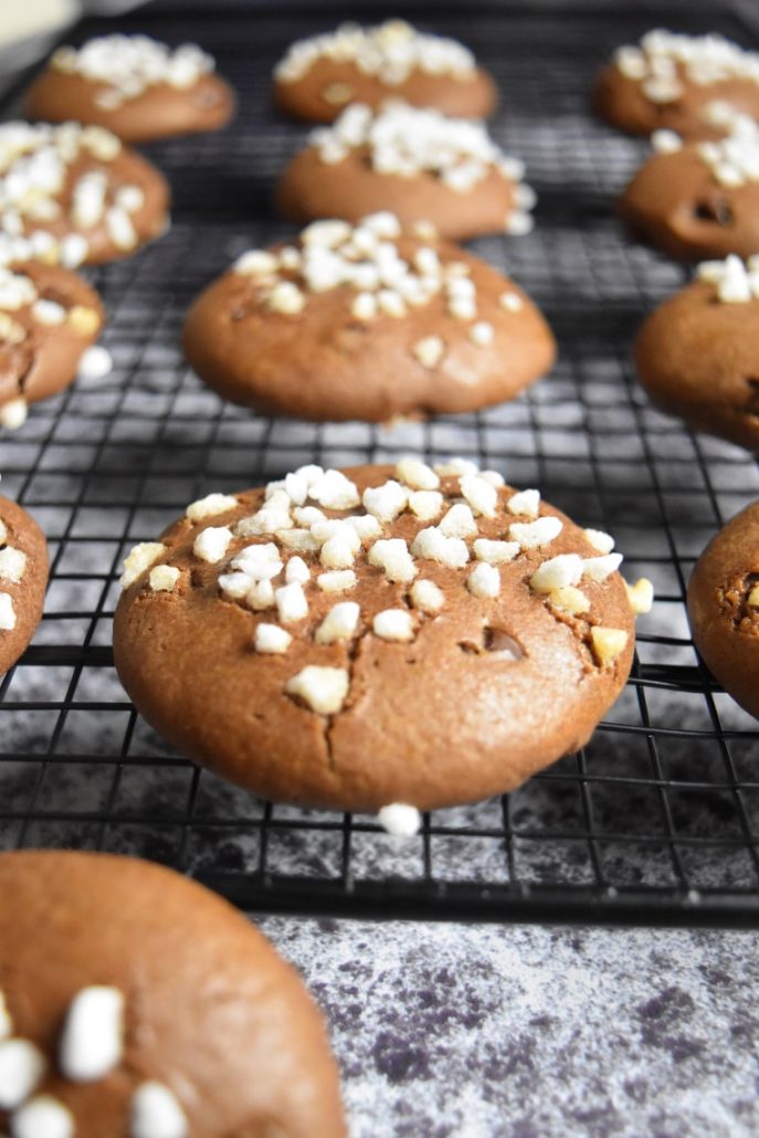 Biscuits maison au chocolat et sucre perlé