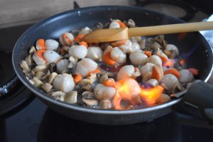 Noix de saint-jacques flambées au cognac