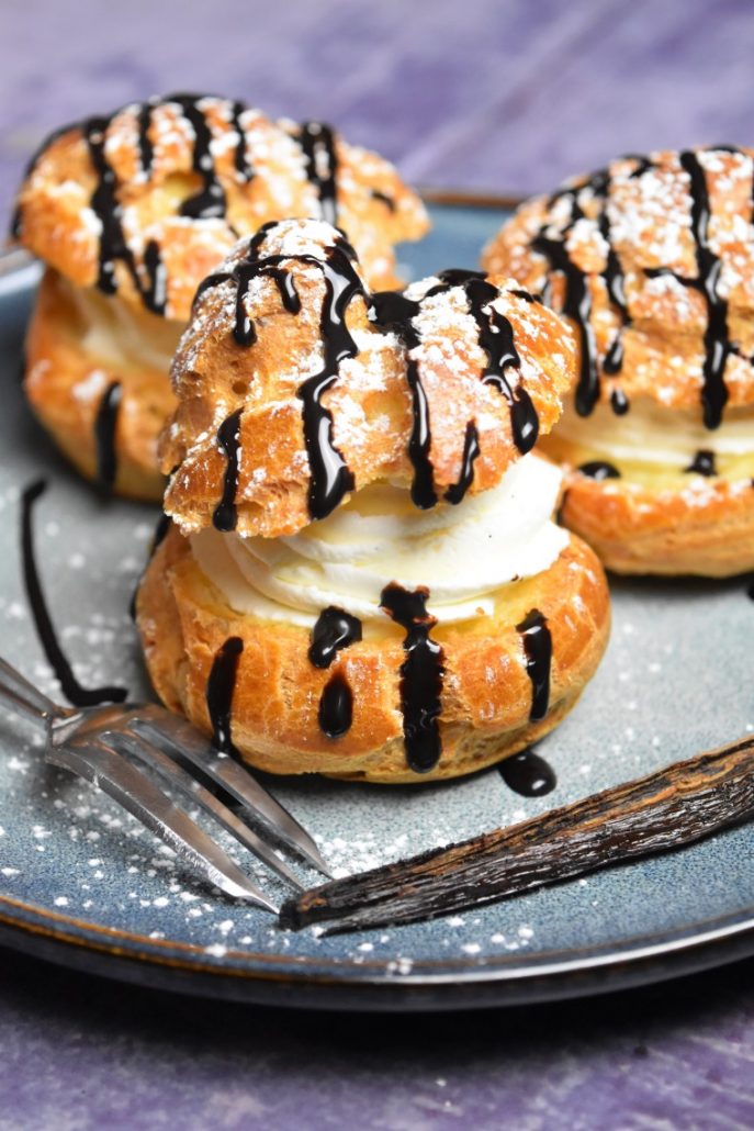 Choux à la chantilly et chocolat