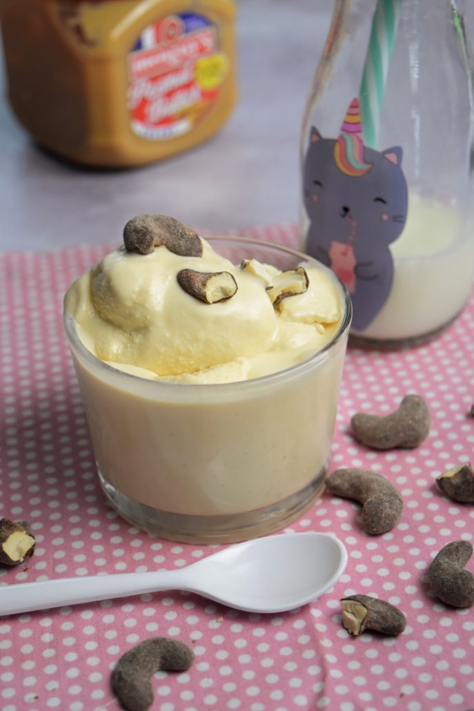 Glace au beurre de cacahuètes maison