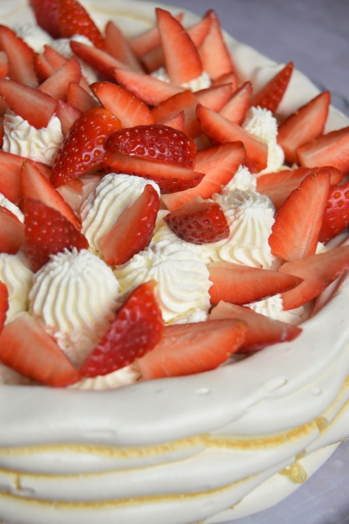 Pavlova aux fruits rouges