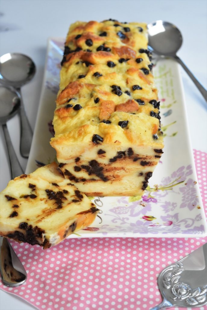 Pudding de brioche aux pépites de chocolat