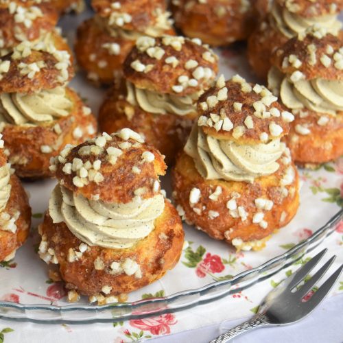 Petits choux à la ganache montée au café