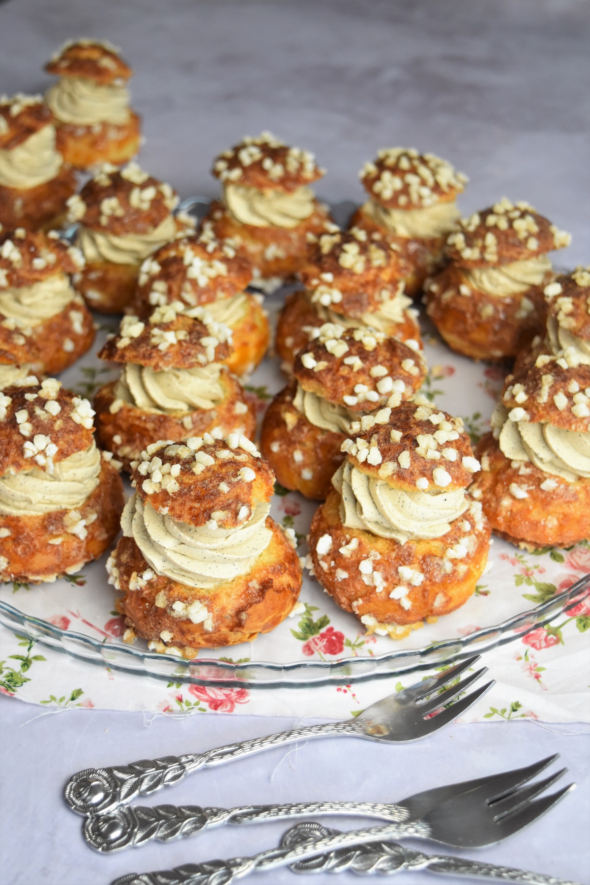 Choux à la ganache montée au café