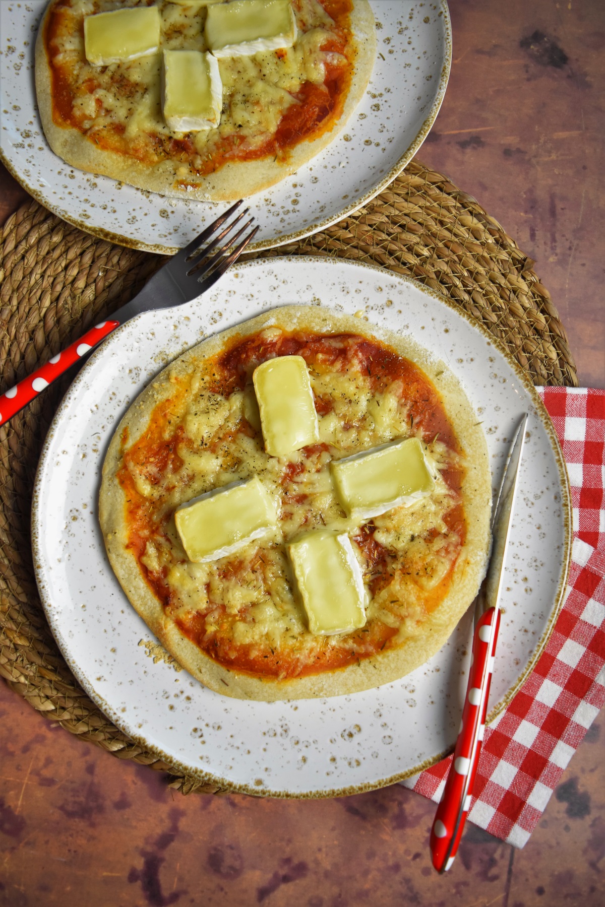 La pierre à pizza pour une cuisson réussie - Terres Cuites de Raujolles