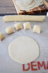 Faire la pâte à raviolis