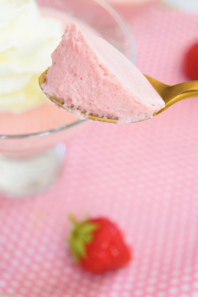 Mousse à la fraise sans oeuf