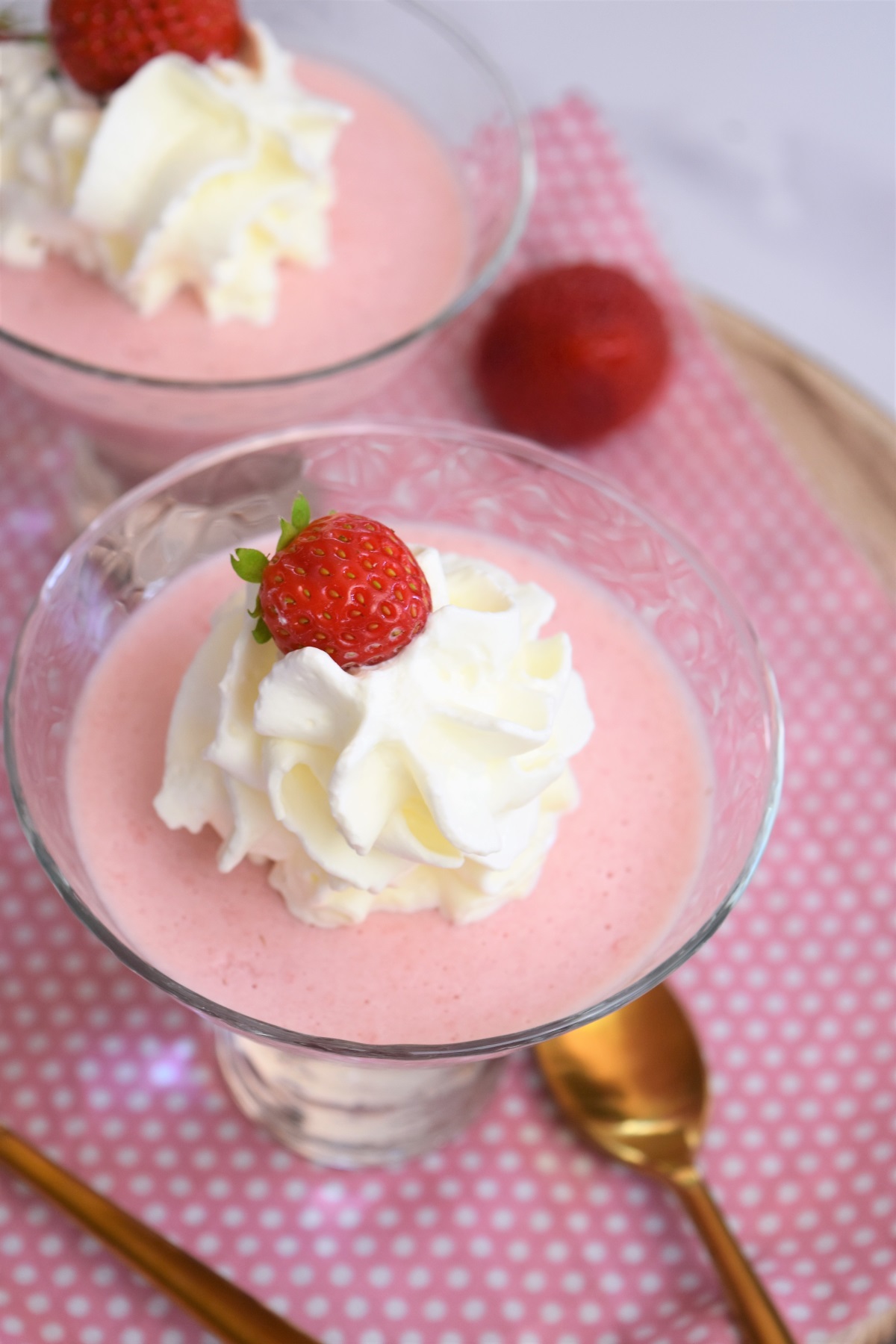 Mousse à la fraise et chantilly