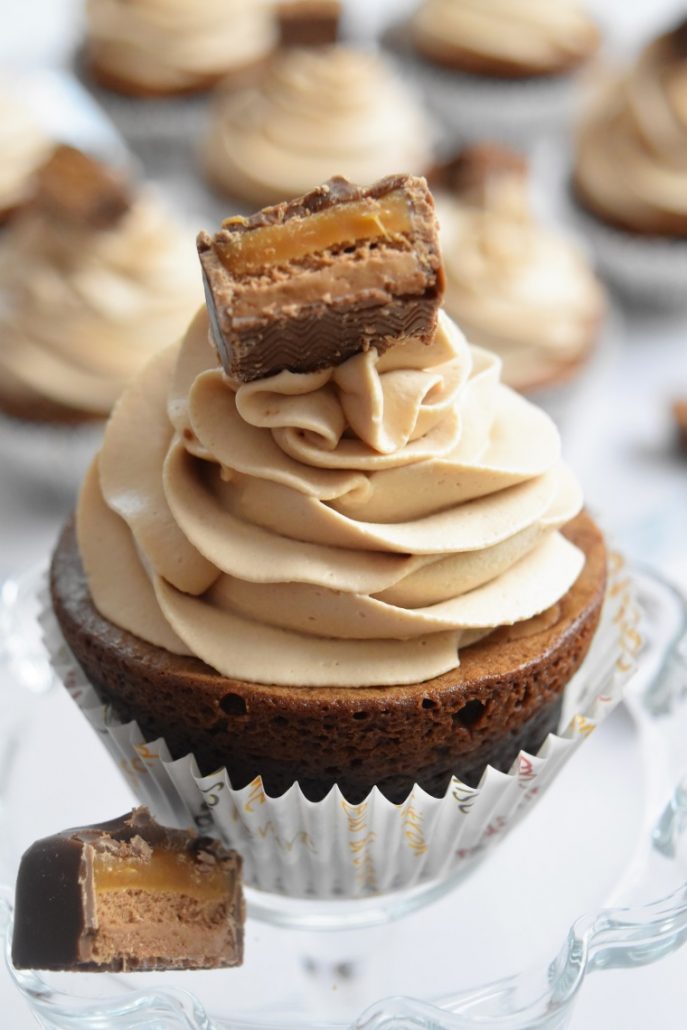 Cupcake base brownie et chantilly mascarpone au mars