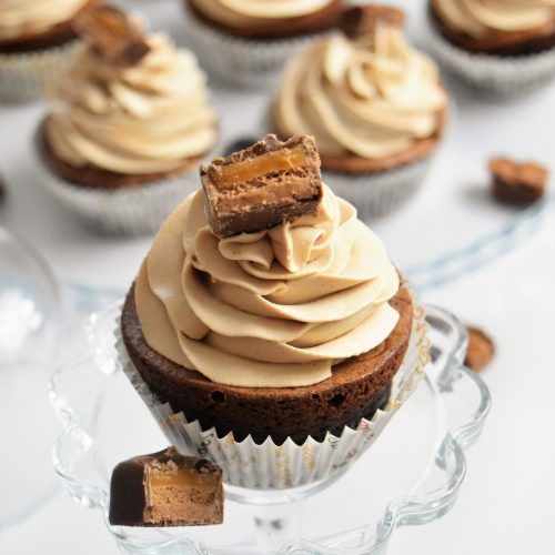 Cupcakes brownies et chantilly au mars