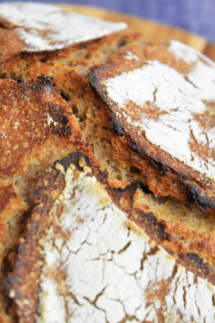 Croûte du pain intégral blé et seigle