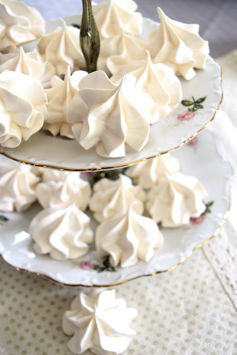 Meringue - la recette facile de meringue française