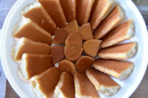 Faire une charlotte flan tupperware