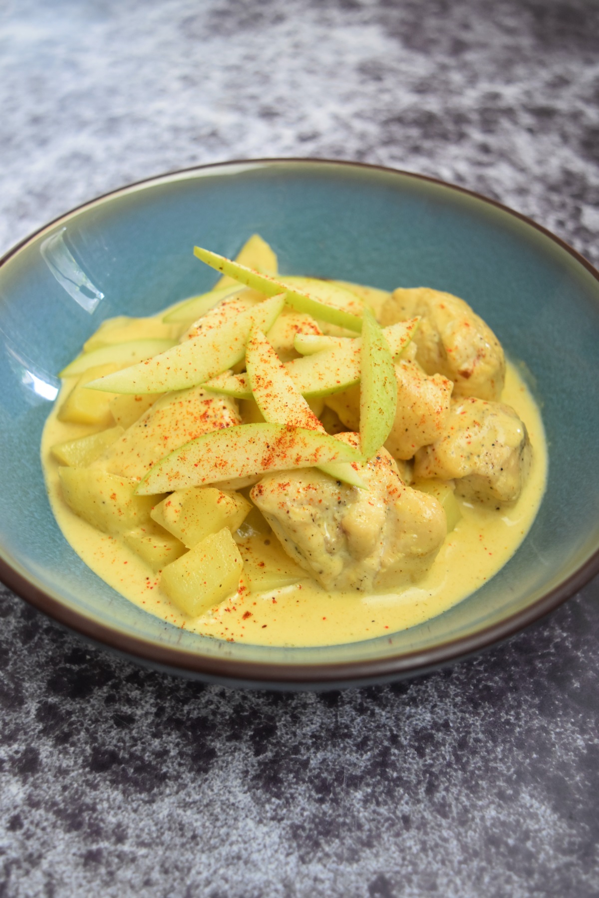 Poulet au curry vert et lait de coco - Amandine Cooking