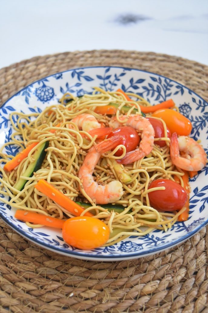 Nouilles chinoises aux légumes et crevettes